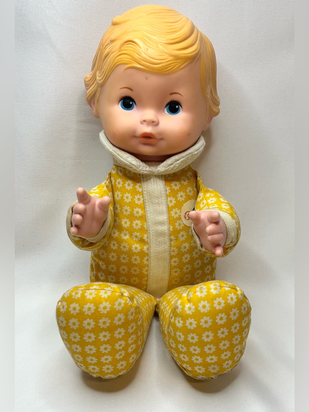 Vtg 1975 Fisher-Price Honey Baby Doll #208 Yellow Flower Cloth Body Clean Tag